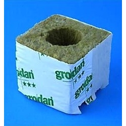Grodan - Grodan Cube 7,5cm with 40 mm Hole 10 pc.